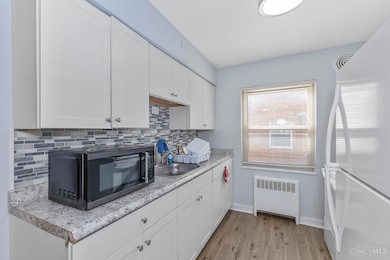 6914 Montgomery Rd, Cincinnati, OH 45236 - photo 5