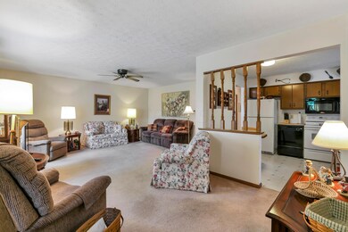 1685 Hansen Ave, Columbus, OH 43224 - photo 6