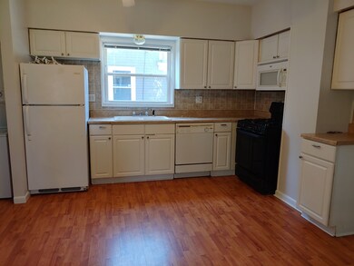 1422 Oakwood Ave unit 2, Des Plaines, IL 60016 - photo 2