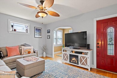 1009 Beverly St, Schenectady, NY 12306 - photo 5
