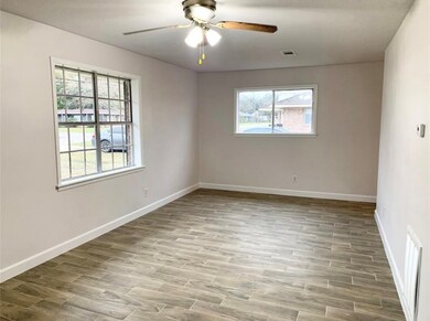 2401 Leaman Ave, Rosenberg, TX 77471 - photo 4