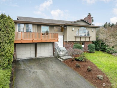 4105 Robin Rd W, University Place, WA 98466 - photo 3