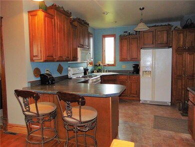 201 W Grove St, Alma Center, WI 54611 - photo 3