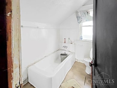 1705 Wyoming Ave, Cincinnati, OH 45205 - photo 6