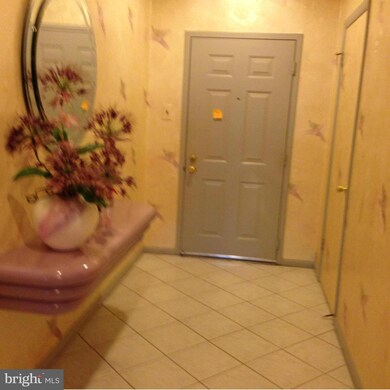 3031 Fallstaff Rd unit 602C, Baltimore, MD 21209 - photo 2