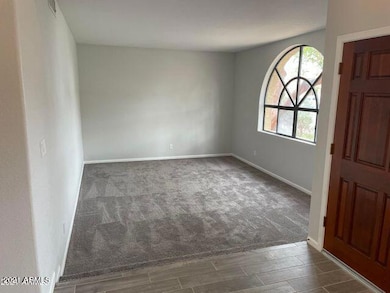 1047 W Lakeridge Dr, Gilbert, AZ 85233 - photo 5