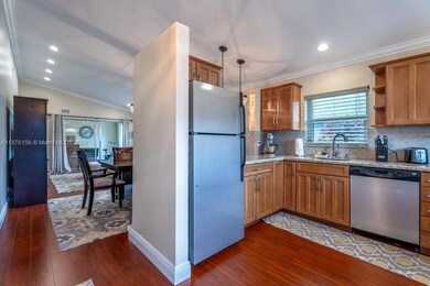 8957 Meadowlark Way unit D, Boca Raton, FL 33496 - photo 6