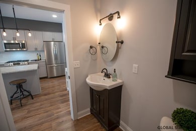 1143 Barrett St, Schenectady, NY 12305 - photo 4