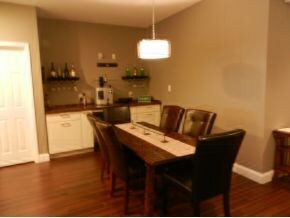 Built in Bar Dining Area