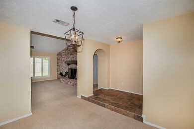 17011 Barcelona Dr, Friendswood, TX 77546 - photo 5