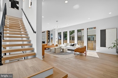 1519 Spring Vale Ave, McLean, VA 22101 - photo 4