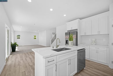 2722 Cowell Rd, Concord, CA 94518 - photo 3