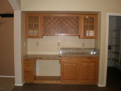 Kitchen / Built-ins