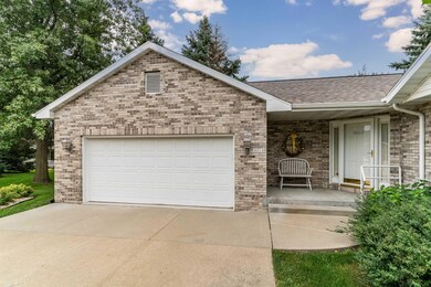 3023 Pheasant Dr unit B, Cedar Falls, IA 50613 - photo 3