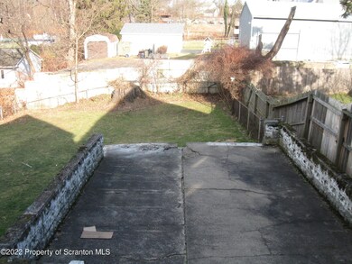 315 W Grove St, Scranton, PA 18510 - photo 4