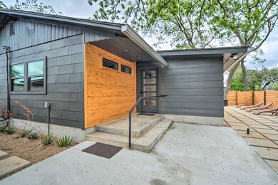 1788 W Live Oak St, Fredericksburg, TX 78624 - photo 2