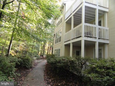 12185 Cardamom Dr, Woodbridge, VA 22192 - photo 4