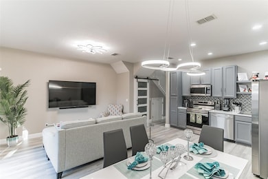 2468 Caravelle Cir, Kissimmee, FL 34746 - photo 3