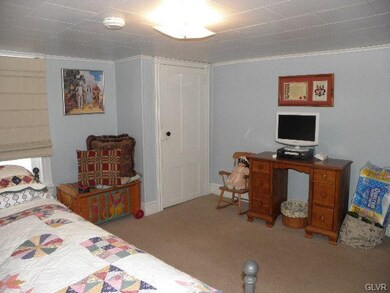 509 South St, Jim Thorpe, PA 18229 - photo 2