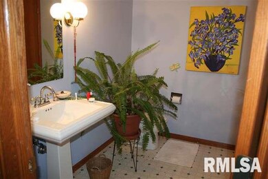 1603 Mccormick Place, Davenport, IA 52807 - photo 7