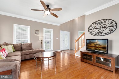 746 Sussex Ct, Sykesville, MD 21784 - photo 4