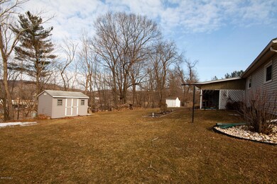 105 Hemlock Ln, Bloomsburg, PA 17815 - photo 3