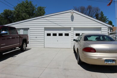 Garage/workshop<|><|>