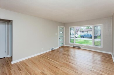 4100 40th St, Des Moines, IA 50310 - photo 4