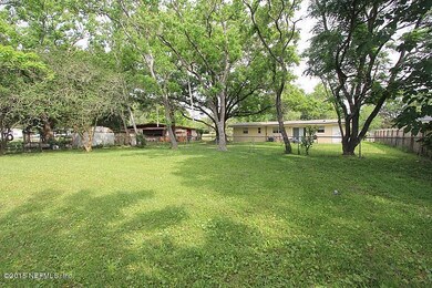 6739 Boy Blue Rd, Jacksonville, FL 32210 - photo 2