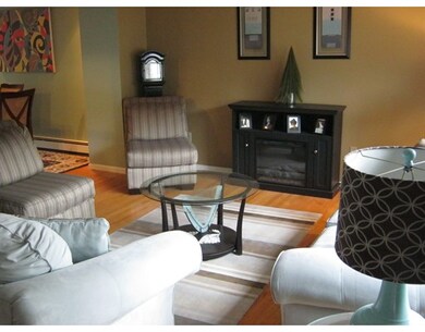 4 Bayberry Ln unit 4, Worcester, MA 01602 - photo 2