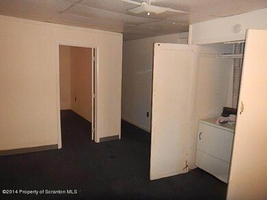 127 Susquehanna Ave, Olyphant, PA 18447 - photo 7