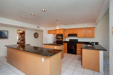 04 Kitchen