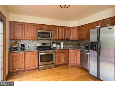 11 Beacon Ct, Trenton, NJ 08691 - photo 7