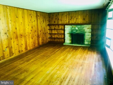 2729 Furlong Rd, Doylestown, PA 18902 - photo 4