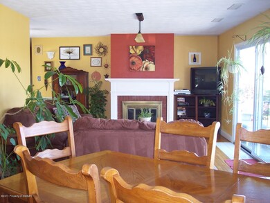 10 E Ledge Ln, Dallas, PA 18612 - photo 6