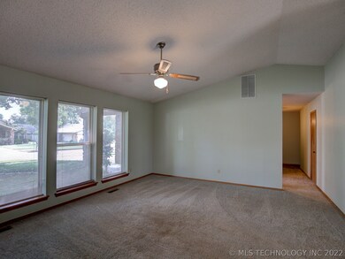 1316 W Orlando Place, Broken Arrow, OK 74011 - photo 6