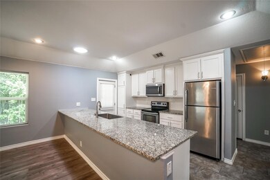 903 W Hull St, Denison, TX 75020 - photo 5