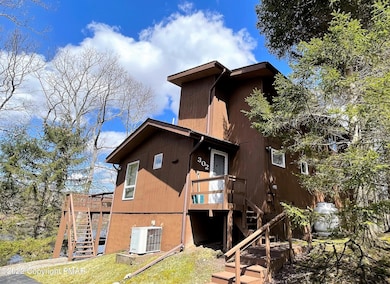 133 Mockingbird Ct, Bushkill, PA 18324 - photo 2