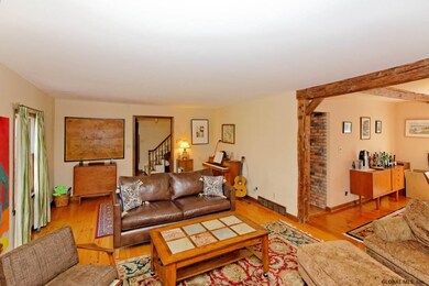 707 St Marks Ln, Schenectady, NY 12309 - photo 7