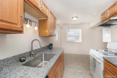 45200 Keding St unit 101, Utica, MI 48317 - photo 6