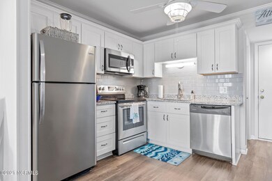 2008 E Fort MacOn Rd unit H2, Atlantic Beach, NC 28512 - photo 5