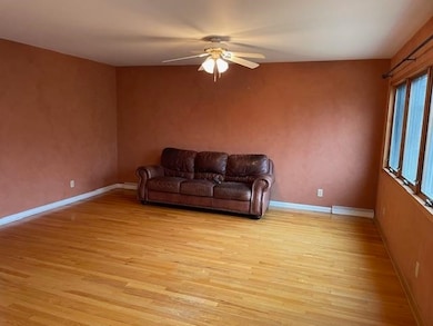 1505 W 7th St, Newton, KS 67114 - photo 5