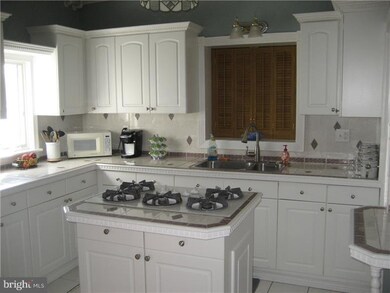 107 W Centre St, Woodbury, NJ 08096 - photo 7