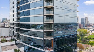 10-web-or-mls-335-bridge-st-nw-907