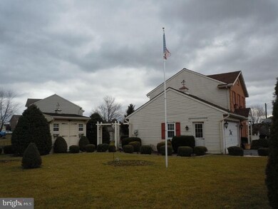 241 Zwecker Cir, New Holland, PA 17557 - photo 6