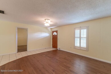 2015 Date Palm Ave