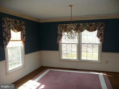 8115 Blandsford Dr, Manassas, VA 20111 - photo 6