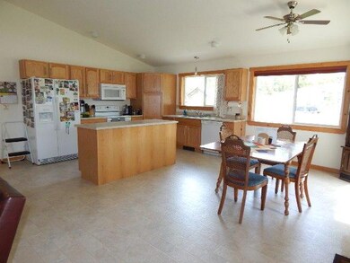 04 Kitchen