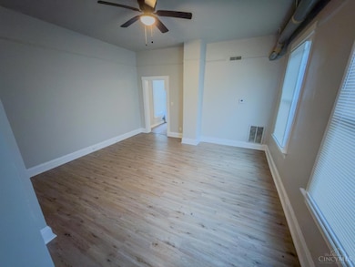 733 Stewart Ave, Cincinnati, OH 45215 - photo 4