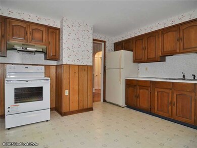 49 Riverside Dr, Riverside, RI 02915 - photo 5